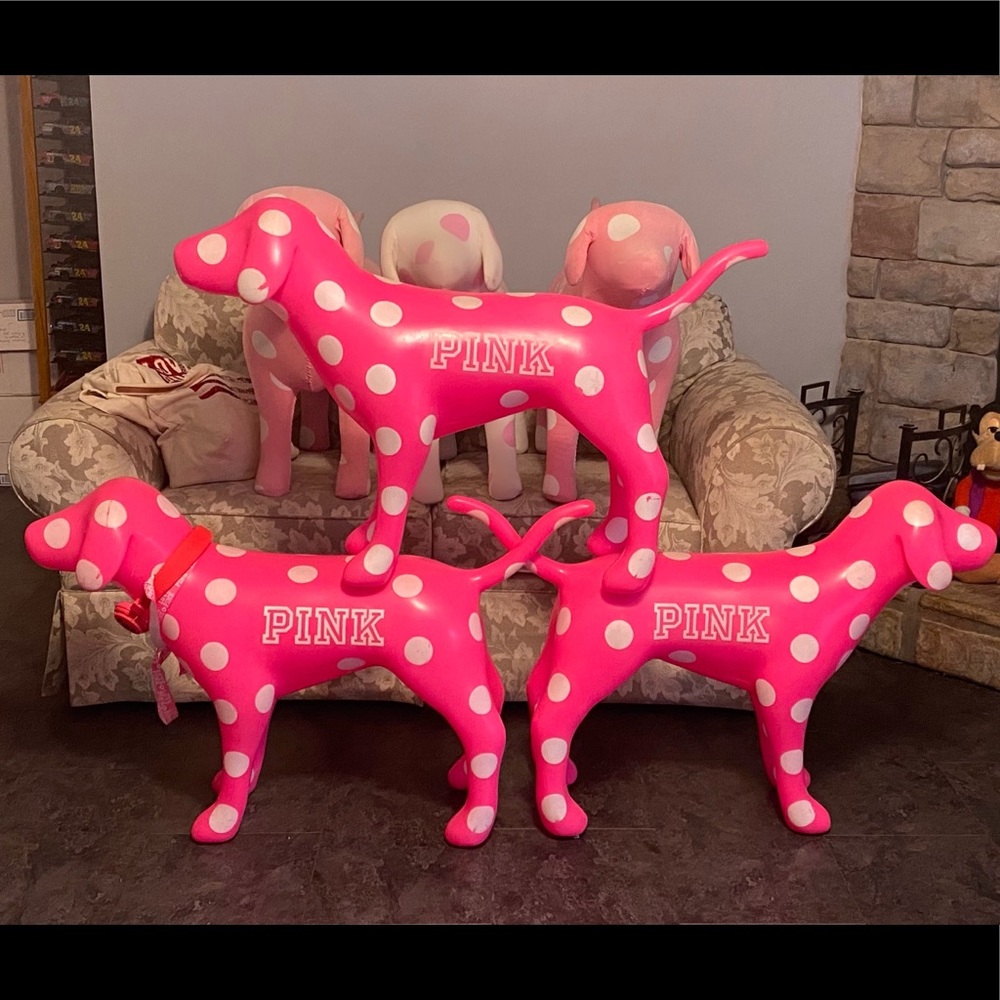 Victoria’s Secret PINK Display Dog (plastic)